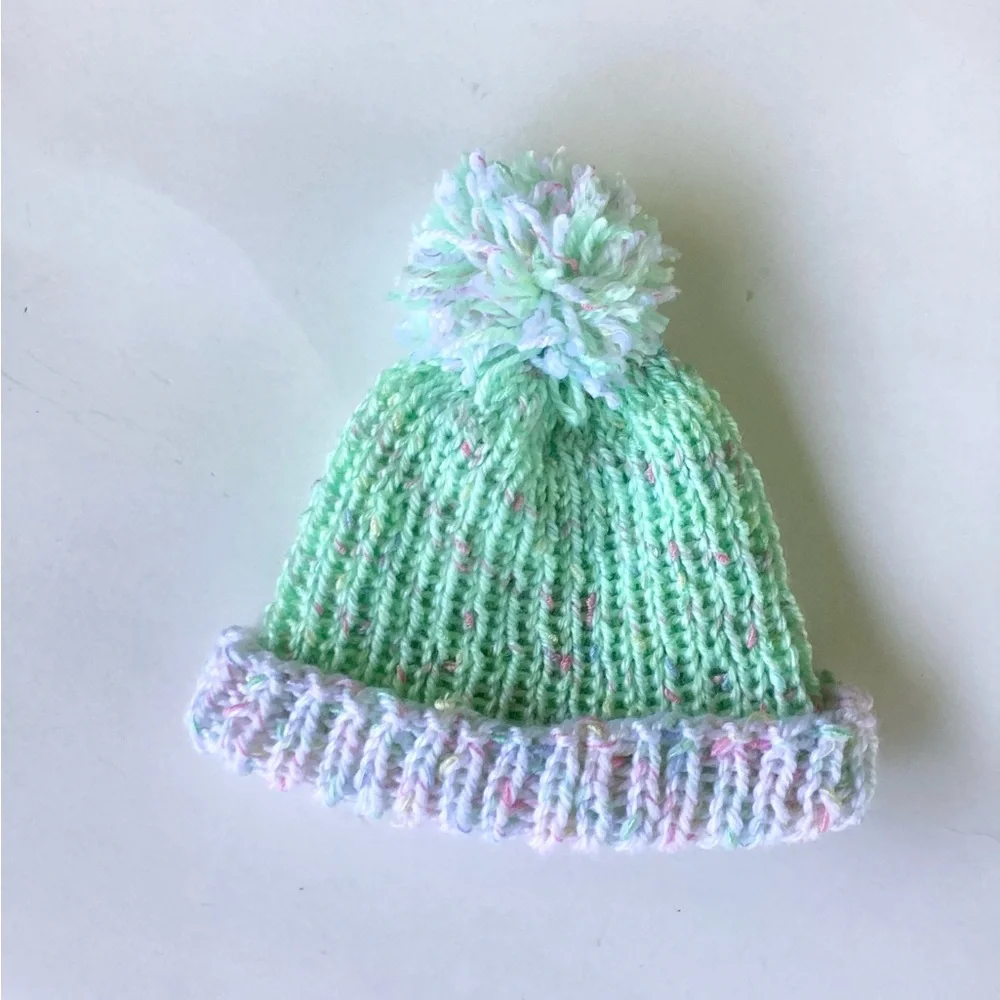Hat Beanie Baby Pom Pom Green White Knit Pastel Spring Easter